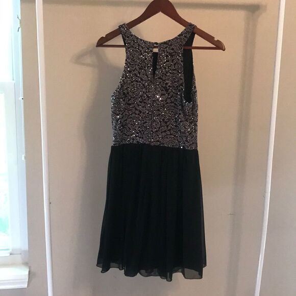 I.N. San Francisco Sequin and Tulle Dress - Size 9 - Picture 8 of 8